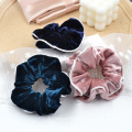 UNIQ Wholesale 2021 American Style Customize Designer Scrunchies Custom Pink Velvet Hair Scrunchies